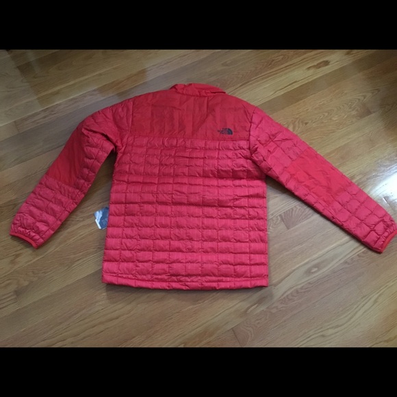 SALE Men North Face Thermoball Red Snow Jacket NWT - Picture 4 of 4